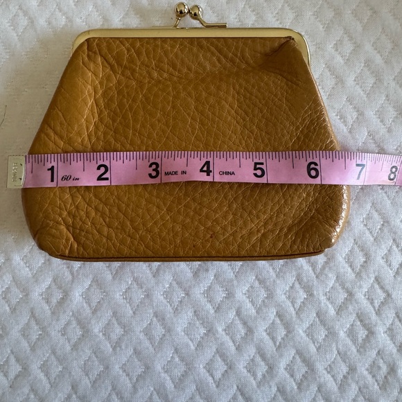 Dooney & Bourke Tan Leather Kiss Lock Coin Purse - Picture 3 of 8